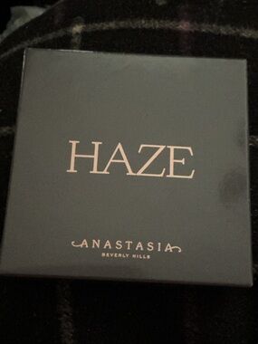 Anastasia Haze Eyeshadow Palette - Black and Rose Gold Text
